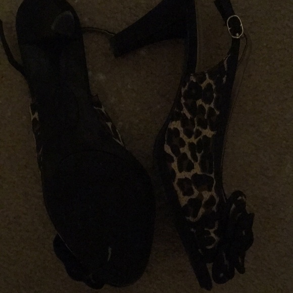 Leopard print sling backs - Picture 2 of 3